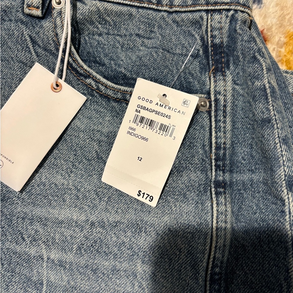Good American Indigo Denim Jeans - Picture 3 of 3
